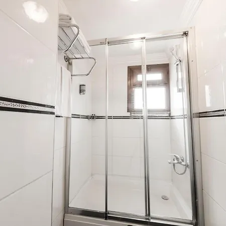 Hotel Olive Garden Estambul