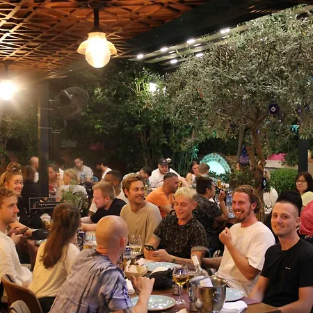 Olive Garden Hotel *