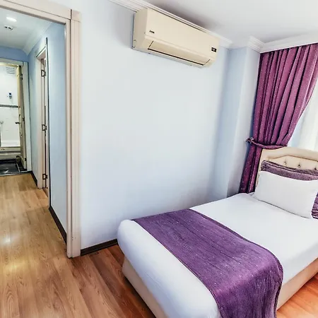 Hotel Olive Garden *