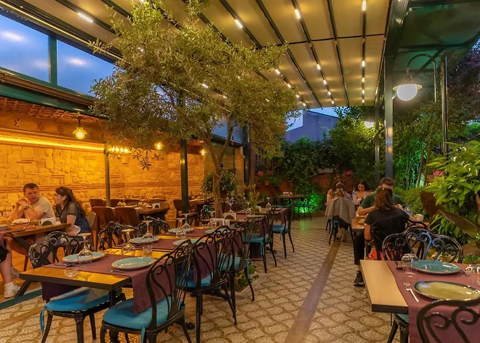 Hotel Olive Garden *