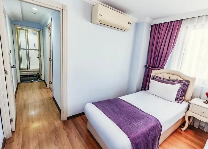 Hotel Olive Garden *