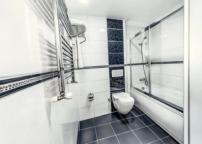 Hotel Olive Garden Istanboel